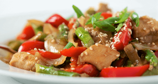 Pollo chino con verduras