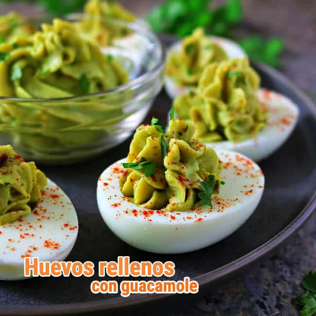Receta de huevos rellenos con guacamole